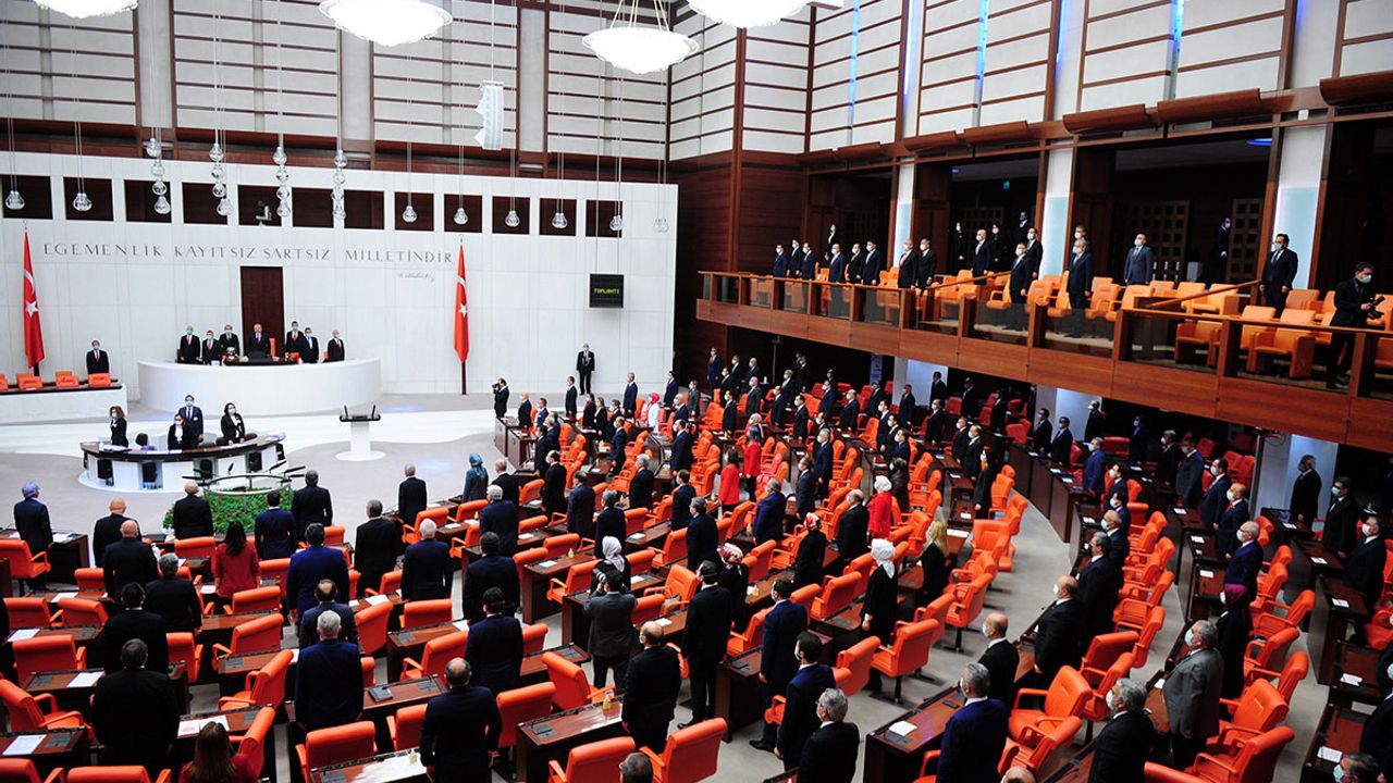 Azerbaycan tezkeresi Meclis'e sunuldu