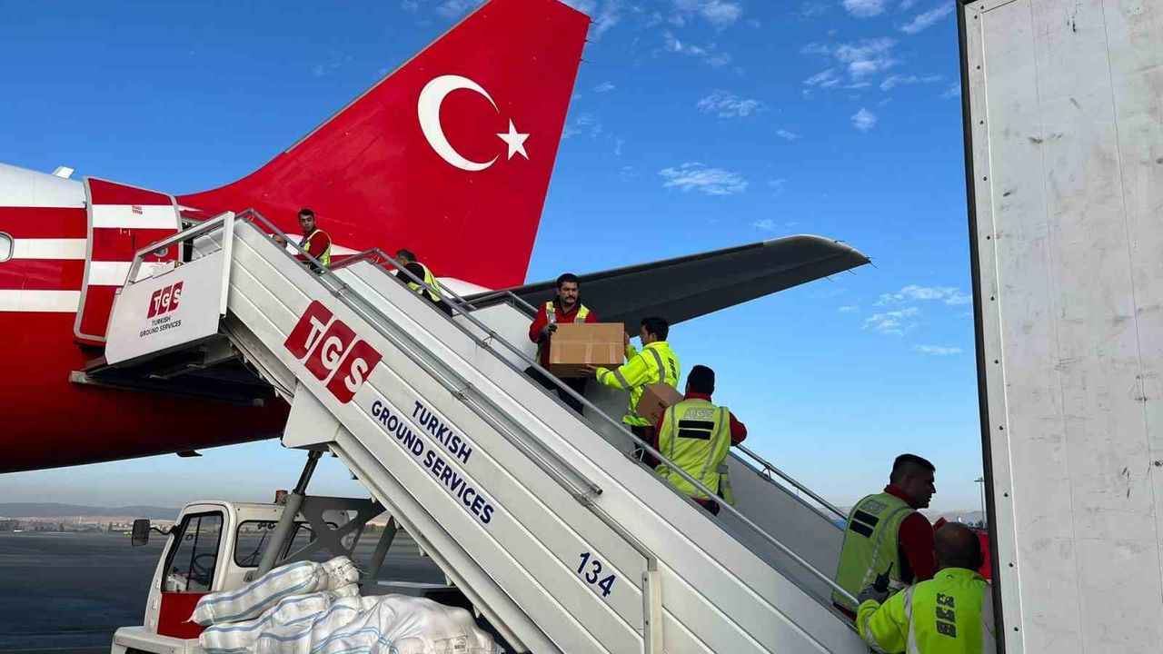 Türkiye’nin gönderdiği yardımlar Mısır’a ulaştı