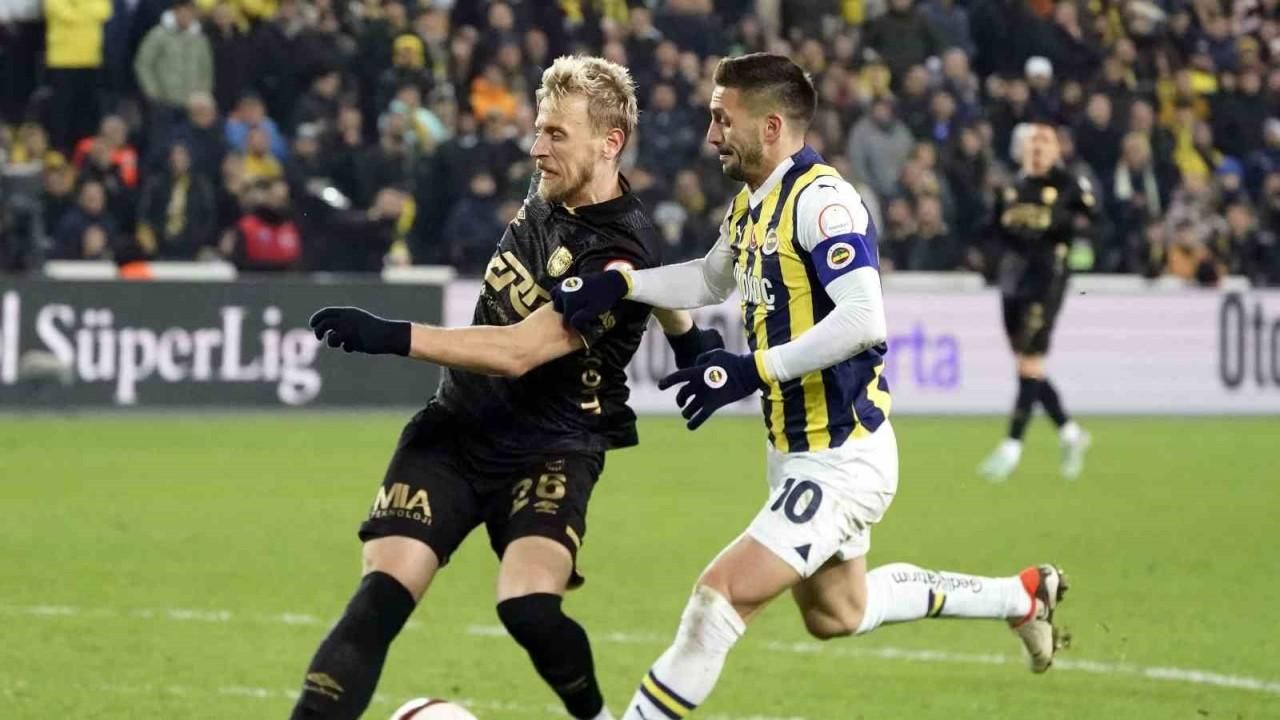 Fenerbahçe, 2 golle kazandı