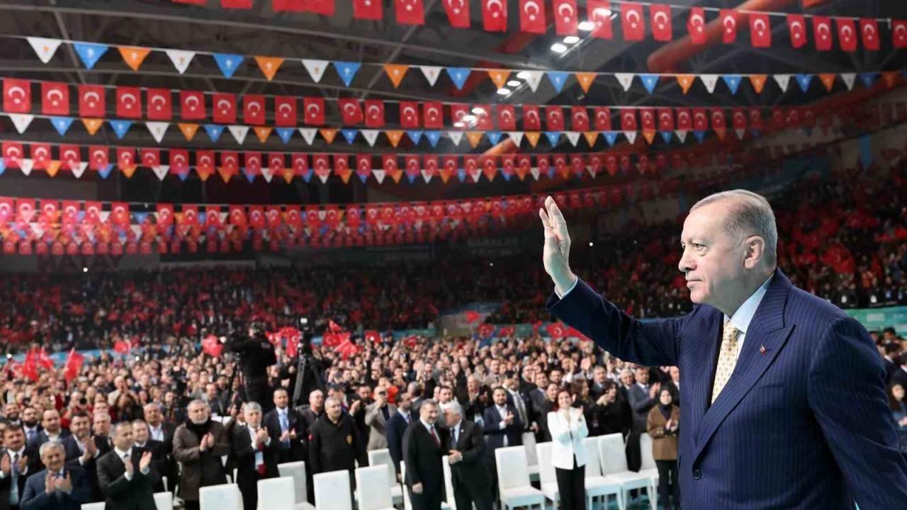 Erdoğan: İlk maddemiz şehirlerimizin yeniden inşası