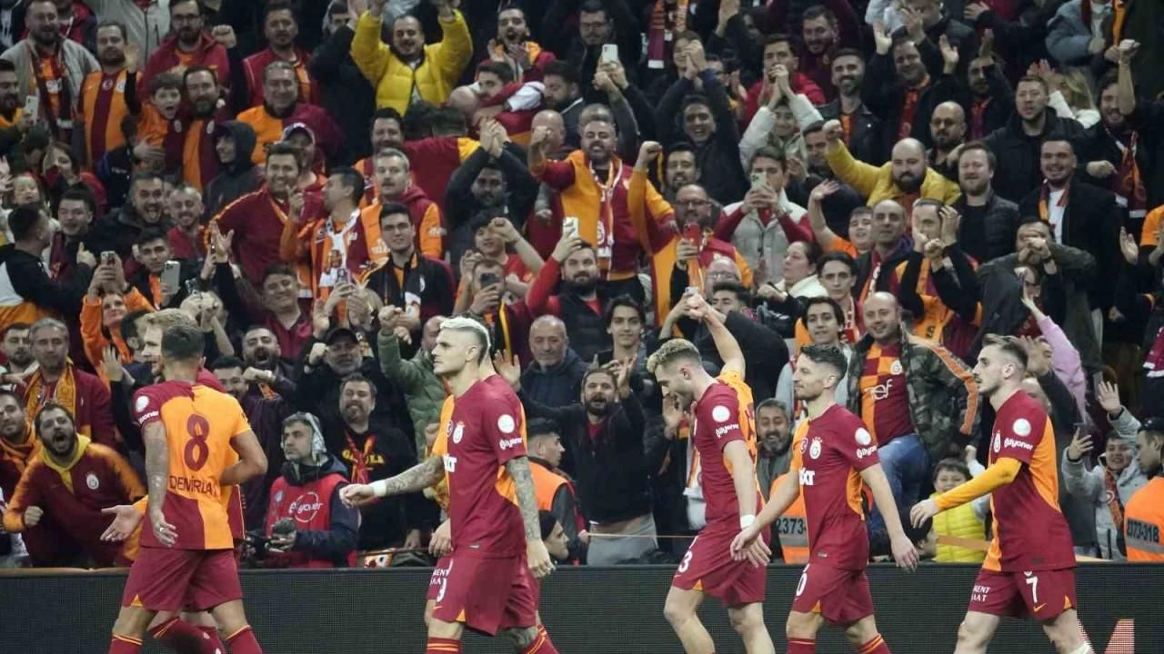 Galatasaray yenilmezlik serisini 13 maça çıkardı