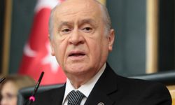 Bahçeli: Depremzedelere küfürler savrulması alçaklıktır