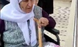 100 yaşındaki Fatma nine sandık başına gitti