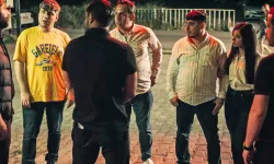 Kıyma 3. Sezon 1. Bölüm | Kıyma 3. Sezon 1. Bölüm Sansürsüz İzle