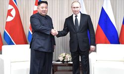 Putin, Kuzey Kore lideri Kim ile bir araya geldi