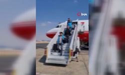 Yardım taşıyan uçak Mısır’a ulaştı