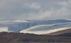 Ardahan’da kar dağlar beyaza bürüdü