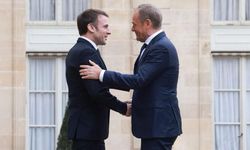Tusk ile Macron Paris’te görüştü