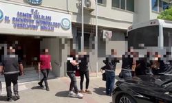 Gece kulübüne uyuşturucu baskınında polisler de dahil 21 kişi tutukladı