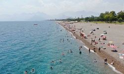 Antalya’da sahiller doldu