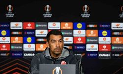 Bronckhorst: Lyon iyi bir takım