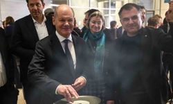 Olaf Scholz hükümeti güvenoyu alamadı