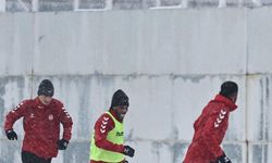 Sivasspor, Cimbom'a yoğun kar altında hazırlanıyor