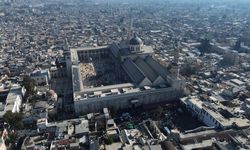 Emevi Camii'nde izdiham: 3 ölü