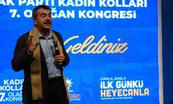 Yusuf Tekin, CHP'yi belediyeler üzerinden eleştirdi