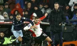 Feyenoord’un yeni hocası van Persie oldu