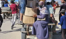 Gazze’de yardım kuyrukları: Çocuklarınız açlıktan ağlarken onurunuz kalmıyor