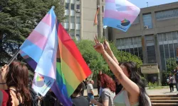 ODTÜ’de LGBT paçavrasıyla yürüyüş düzenledi