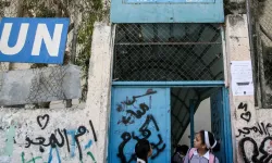 İsrail, Şuafat’taki UNRWA okullarını kapatma kararını uygulamaya başladı