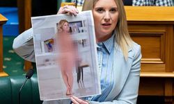Yeni Zelanda milletvekili Laura McClure’dan yapay zeka uyarısı: Mecliste sahte çıplak fotoğrafını gösterdi