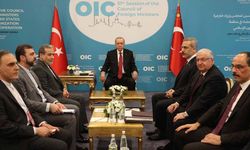 Cumhurbaşkanı Erdoğan, İİT zirvesinde Arakçi, Munir ve Dar ile görüştü
