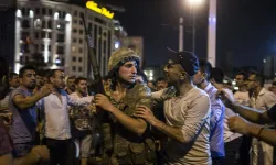 Mete Yarar 15 Temmuz'u anlattı: Külliye’yi kurtaran isimsiz kahramanlar