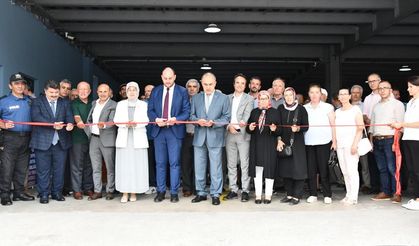 Altınova Kapalı Pazaryeri törenle açıldı