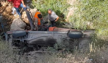 Siirt’te şarampole yuvarlanan aracın sürücü hayatını kaybetti