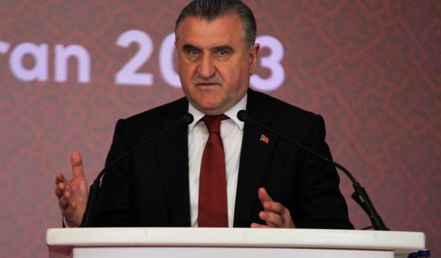 Osman Aşkın Bak’tan Korkmaz’a tebrik mesajı