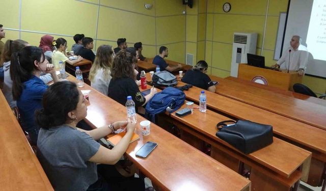 Enkaz kentte üniversite öğrencileri yüz yüze eğitime başladı