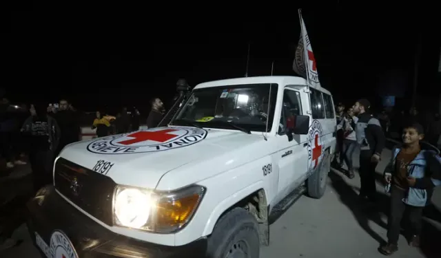 Gazze Şeridi’nde “insanı ara” uzatıldı