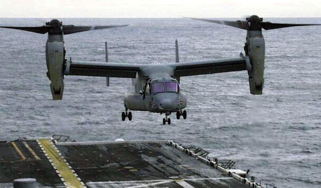 ABD askeri uçağı okyanusa düştü