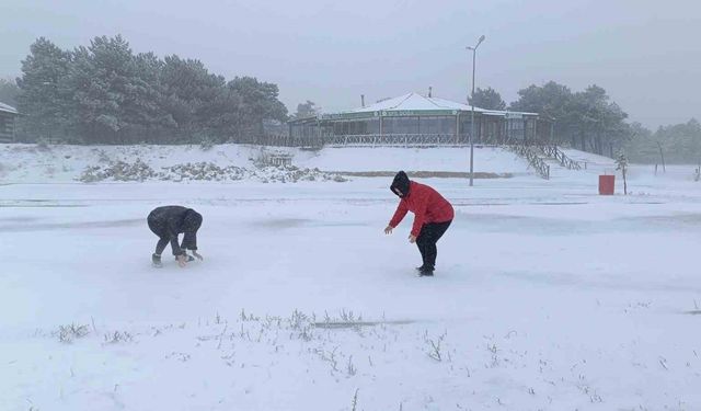 Hakkari’de okullar kar nedeniyle tatil edildi