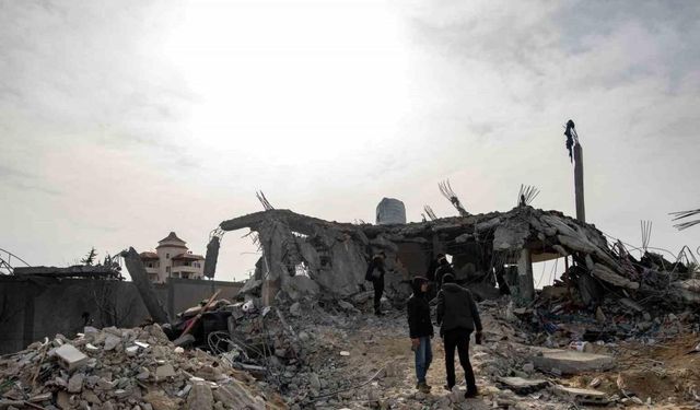 Gazze’ye havadan yardım faciaya dönüştü