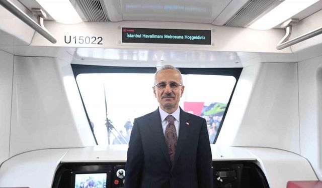 Uraloğlu: Metrolarda ilk kez kullanılan altyapı sistemini kullandık