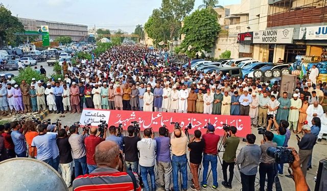 Pakistan’da gıyabi cenaze namazı kılındı