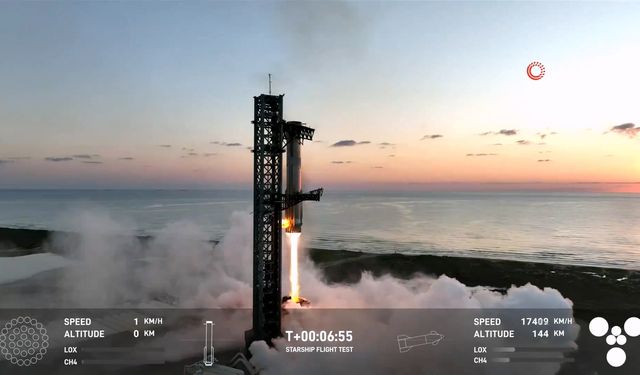 SpaceX, geri dönen güçlendiriciyi havada yakaladı