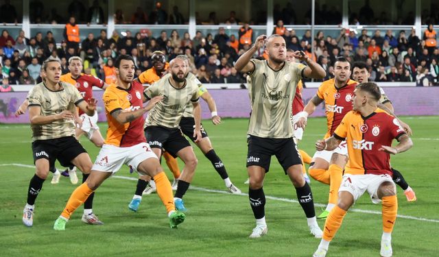 Galatasaray 11'inde 2 değişiklik yapıldı