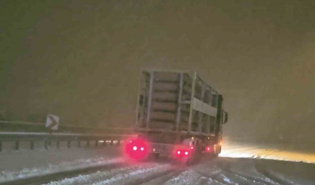 Kastamonu’da kar yağışı sürüyor