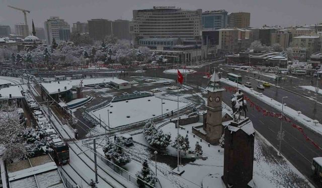 Kayseri’de okullar tatil edildi