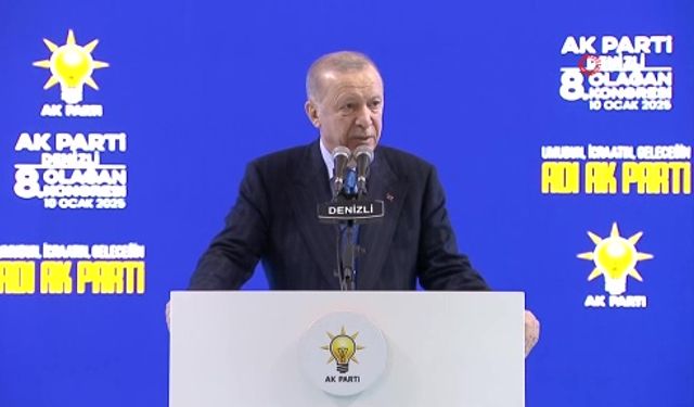 Erdoğan: Ay yıldızlı sancak CHP'ye niye dokunuyor?