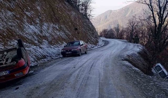 Gizli buzlanma kazaya sebep oldu: 2 yaralı