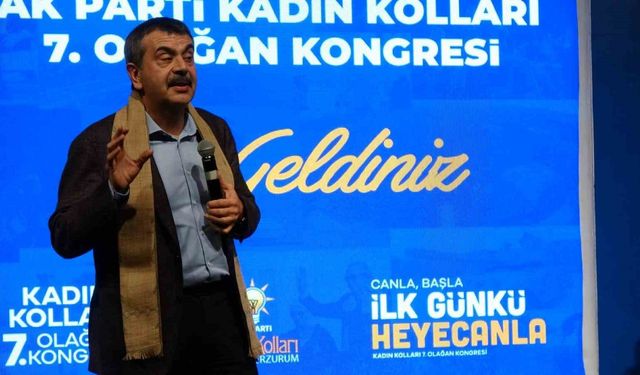 Yusuf Tekin, CHP'yi belediyeler üzerinden eleştirdi