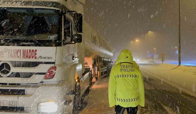 Bolu Dağı büyük araçların geçişine kapatıldı