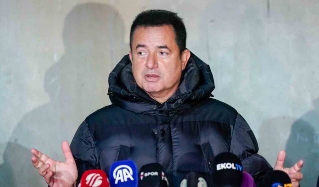 Acun Ilıcalı, Fenerbahçe'den istifa etti