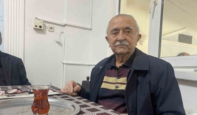 Emekli asker 30 yıldır öğlenden önce çay içmiyor