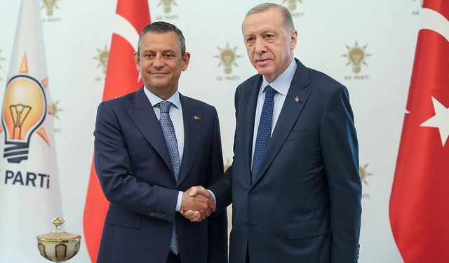 Erdoğan’dan “ahtapot” benzetmesi, Özel’den sert yanıt: “Karşındayım”