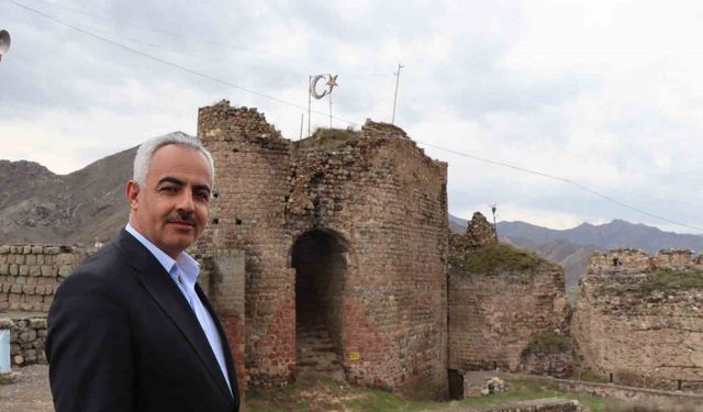 Oltu Kalesi’nde restorasyon çalışmaları başlıyor
