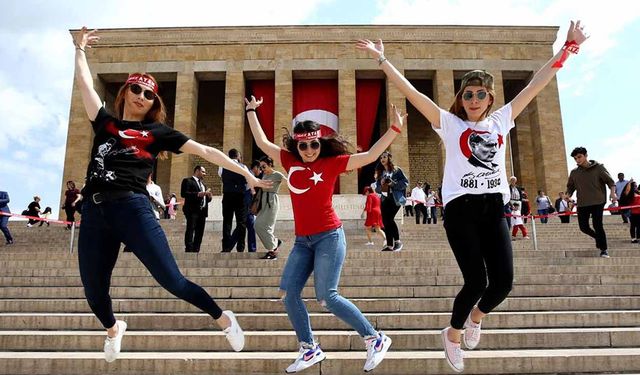 19 Mayıs Atatürk’ü Anma, Gençlik ve Spor Bayramı coşkuyla kutlanıyor