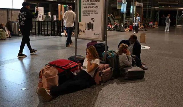 İspanya’da şebeke krizi: Acil yardım hatlarına ulaşılamıyor